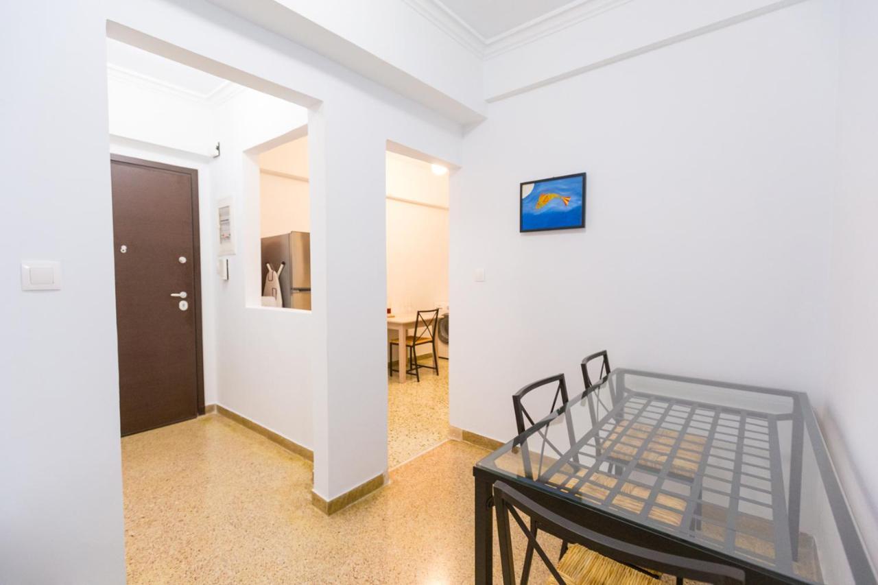 Apartment At Metaxourgio 1 Bed 2 Pers Athens Exterior photo